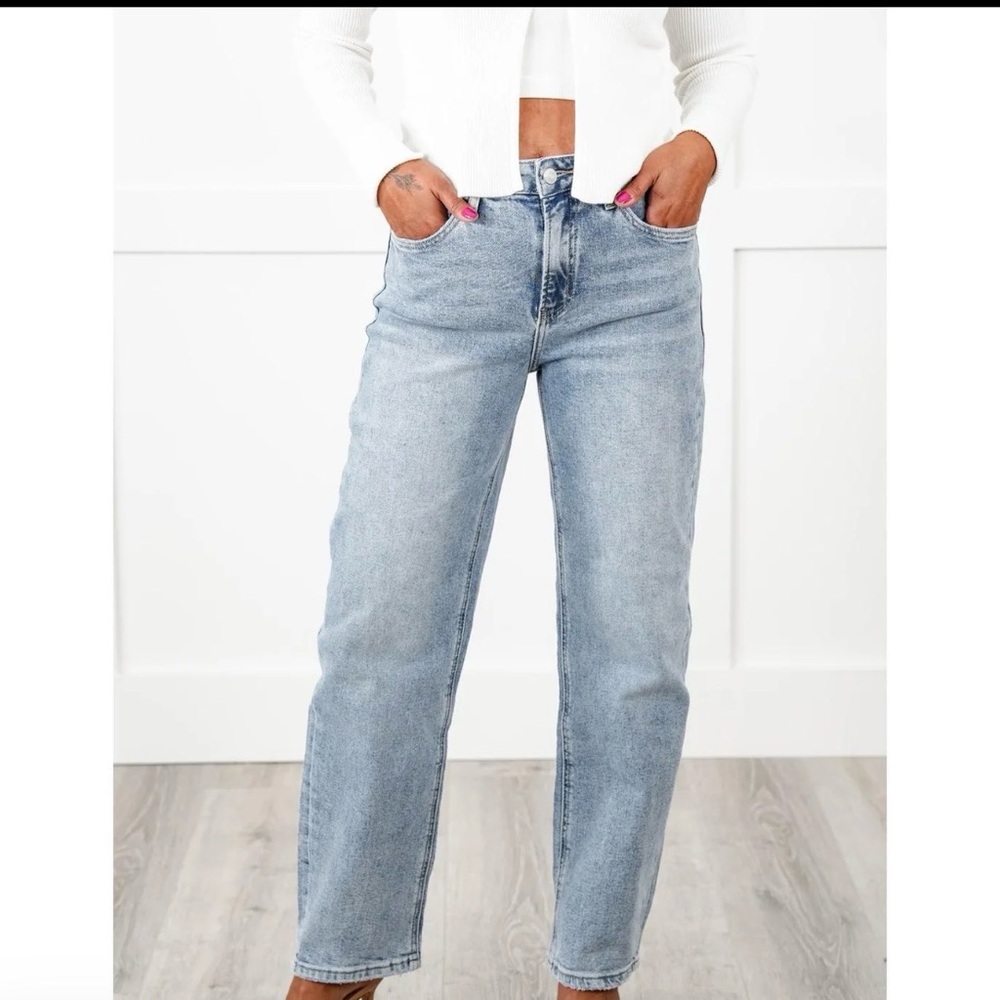 Lovervet Giver Her A Try Light Wash Barrel Jean